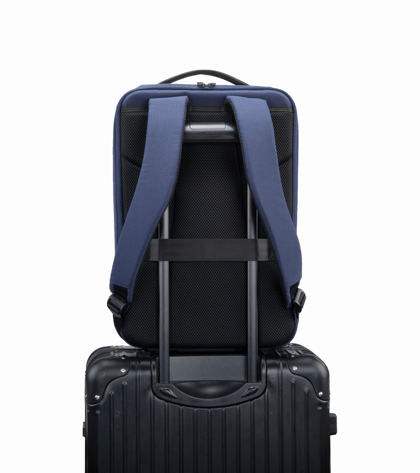 Tucci Italy TrekTornado/Whirlwind 17.3-Inch Laptop Backpack | Water‑Resistant Fabric, USB Port & Lightweight Travel Pack