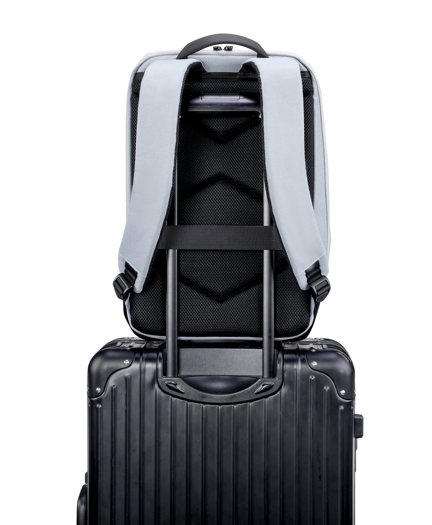 Tucci Italy TrailTackle/SportStride 17.3-Inch Laptop Backpack | Water‑Resistant, Padded Straps, & Lightweight Backpack
