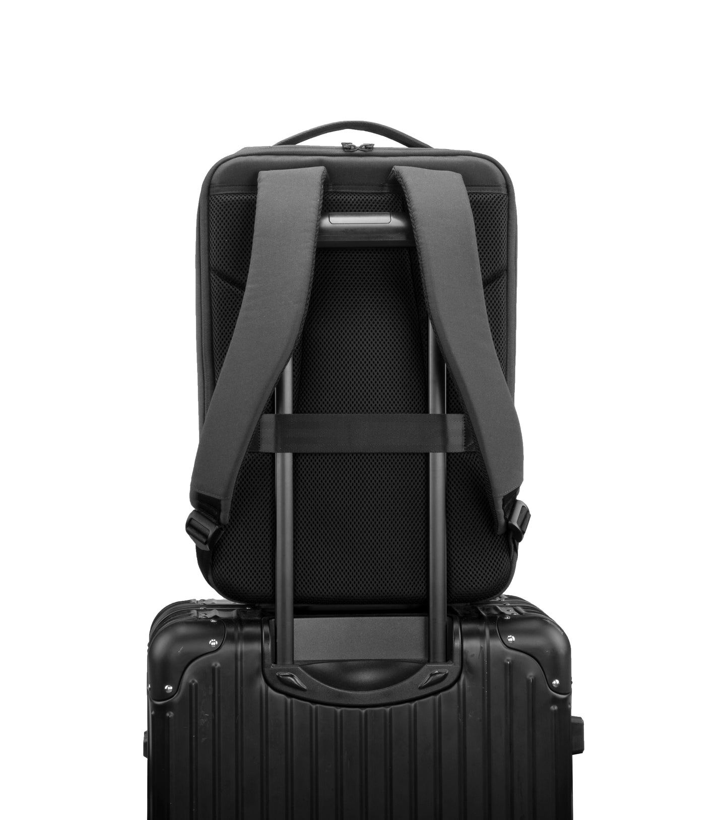 Tucci Italy TrekTornado/Whirlwind 17.3-Inch Laptop Backpack | Water‑Resistant Fabric, USB Port & Lightweight Travel Pack